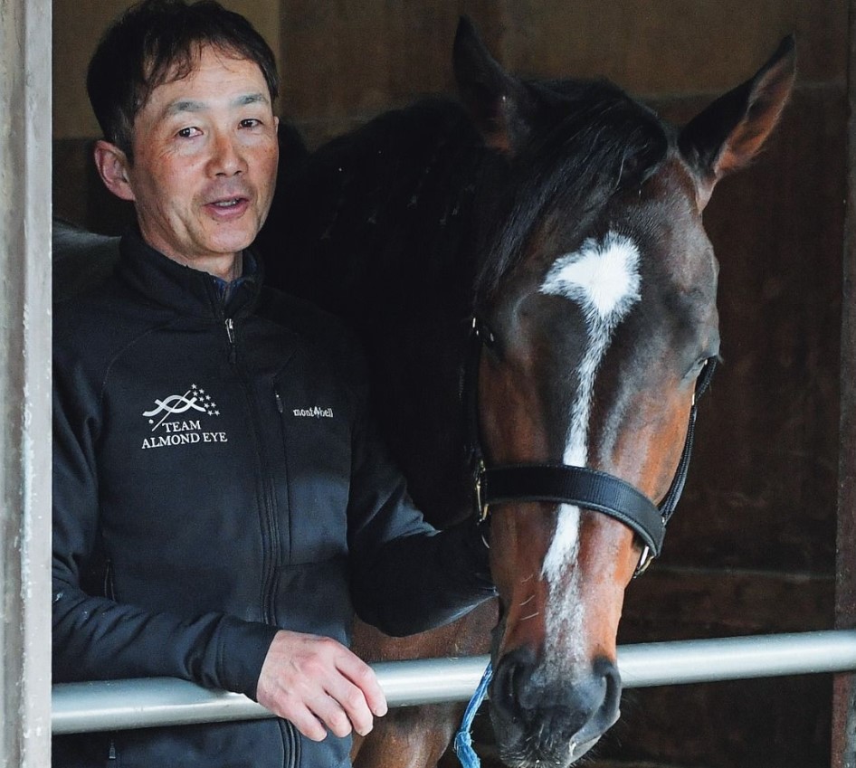 シックスペンスと熊谷厩務員
