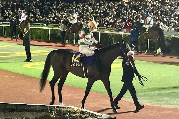 シックスペンス